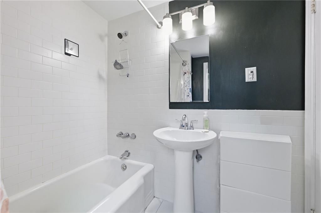 1000 W 84th Street — photo 19