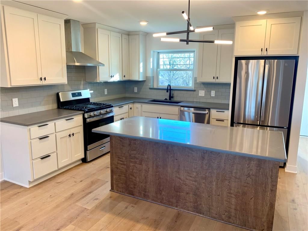 2701 Meadow Ridge — photo 4