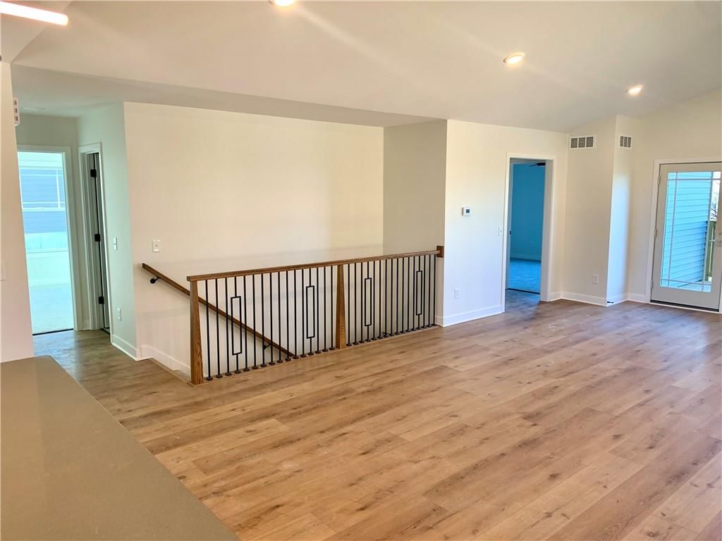 2701 Meadow Ridge — photo 13