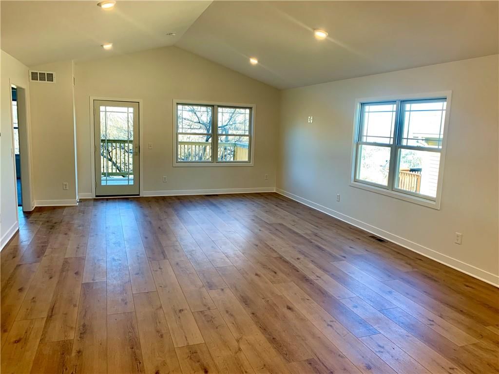2701 Meadow Ridge — photo 14