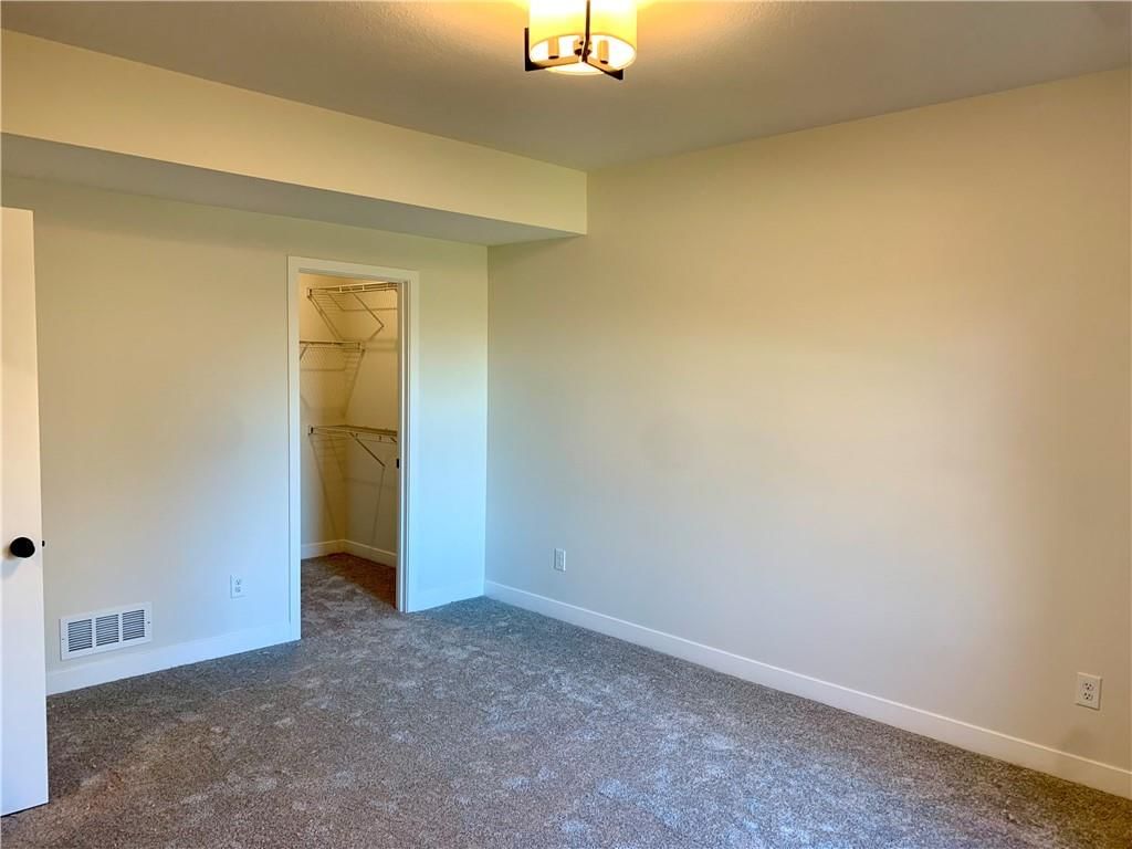 2701 Meadow Ridge — photo 33