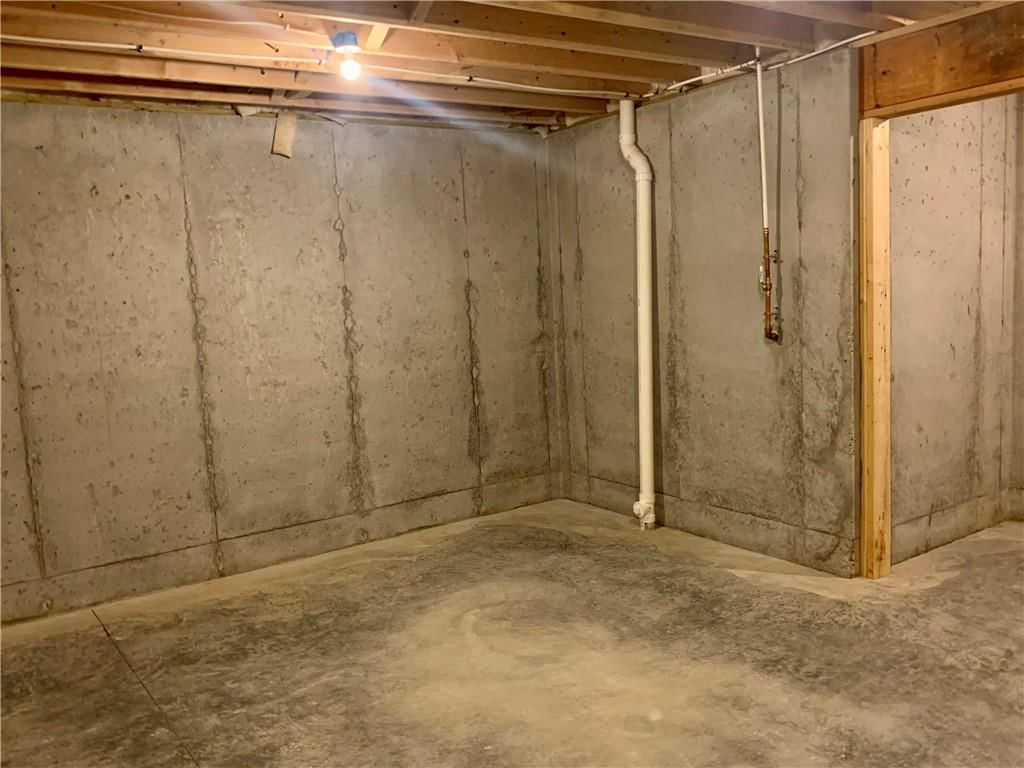 2701 Meadow Ridge — photo 40