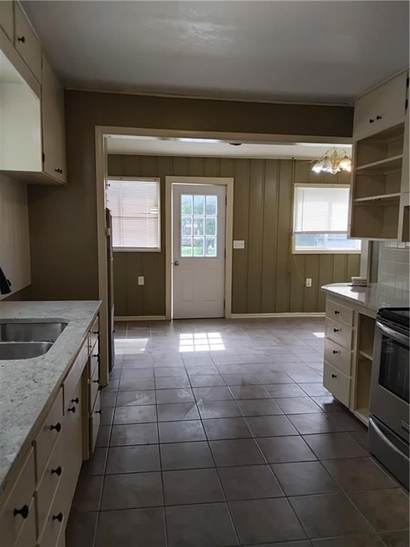 1231 S Hickory Street — photo 8