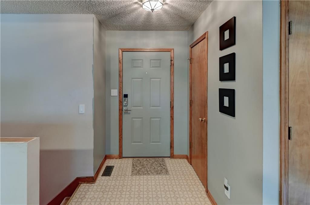 816 NE Bristol Drive — photo 5