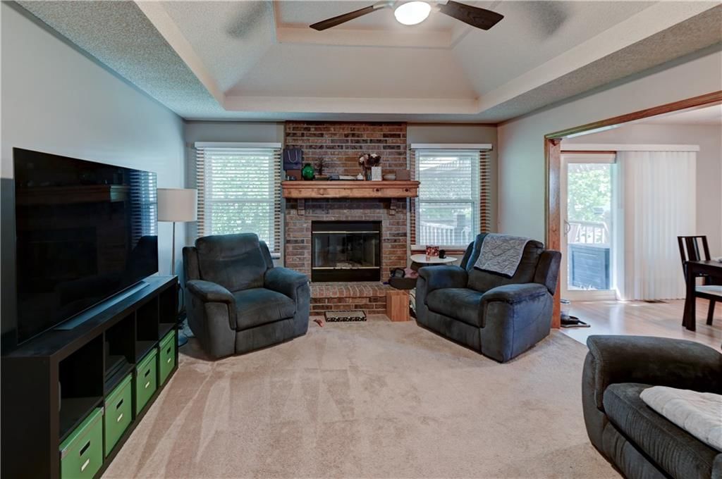 816 NE Bristol Drive — photo 7