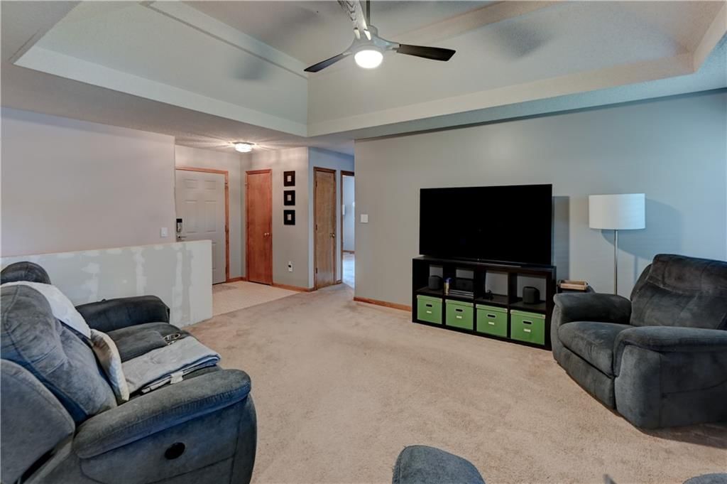 816 NE Bristol Drive — photo 9