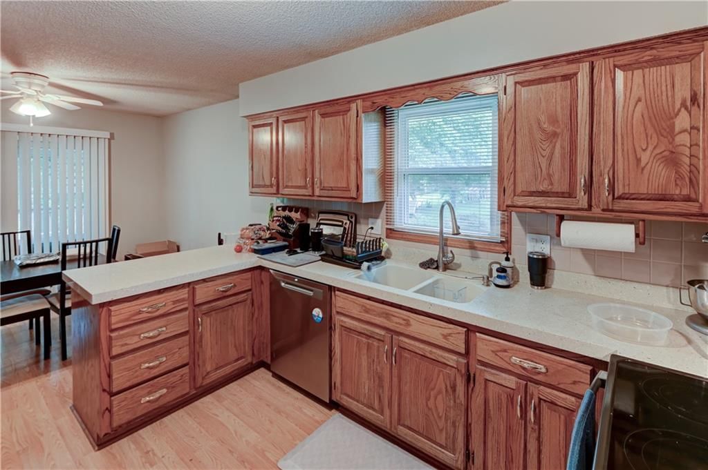 816 NE Bristol Drive — photo 14