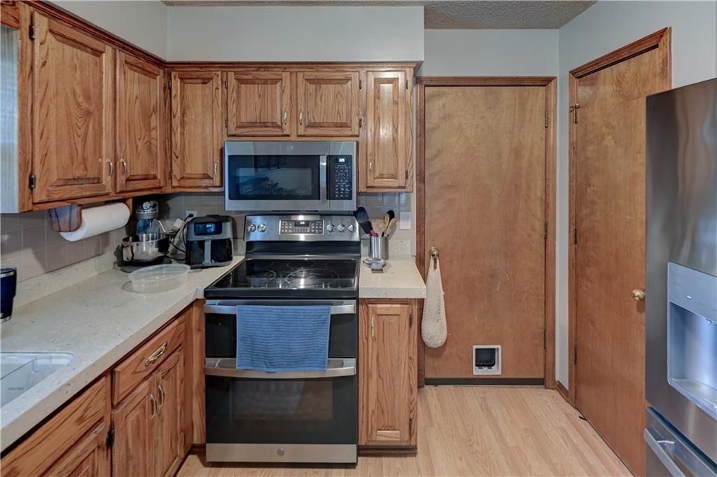 816 NE Bristol Drive — photo 17