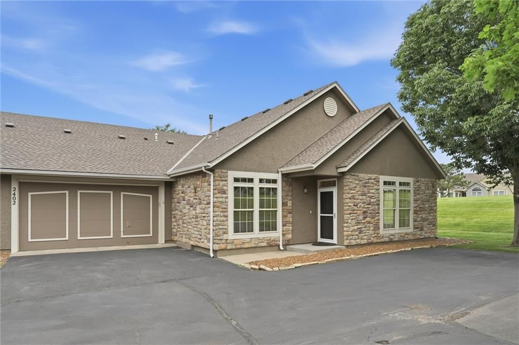 11263 S Summit Street, Olathe, KS