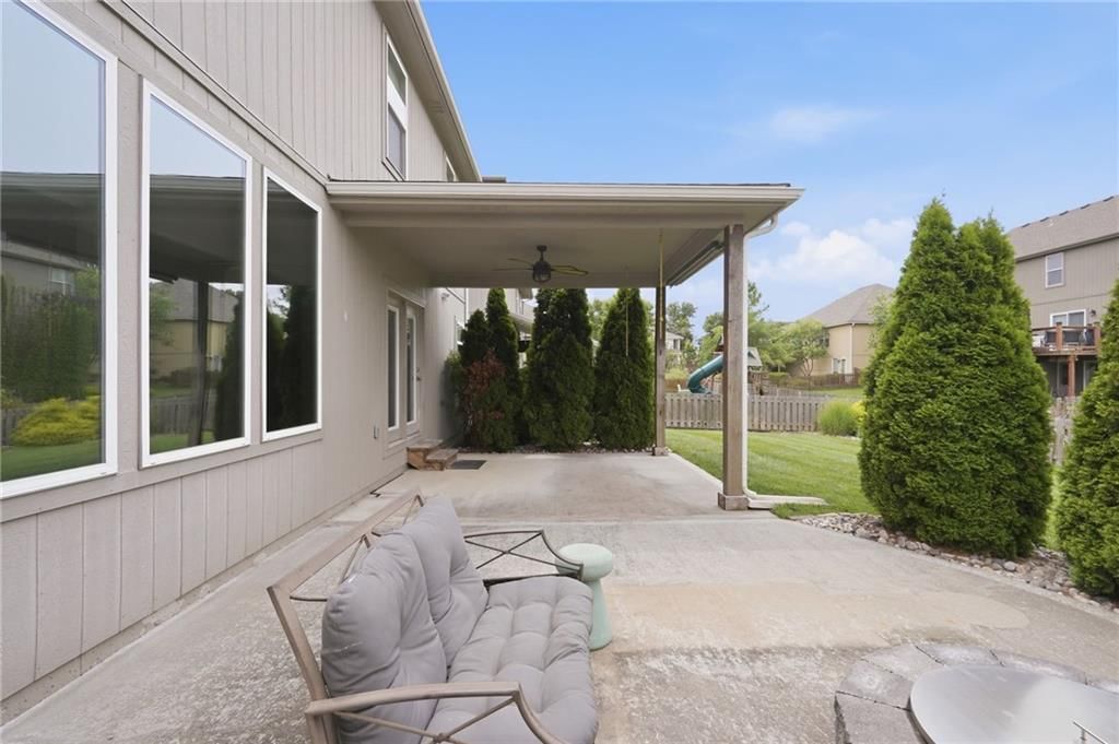 342 SE HIGHLAND PARK Drive — photo 33