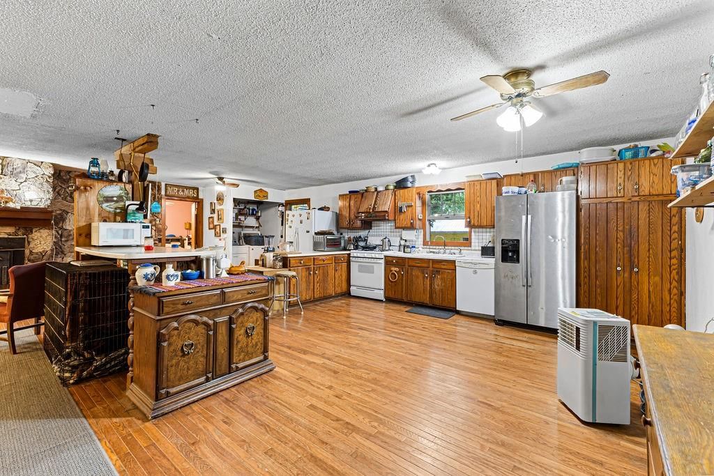 3252 SW Warnicks Road — photo 8