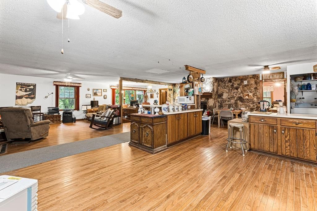 3252 SW Warnicks Road — photo 9