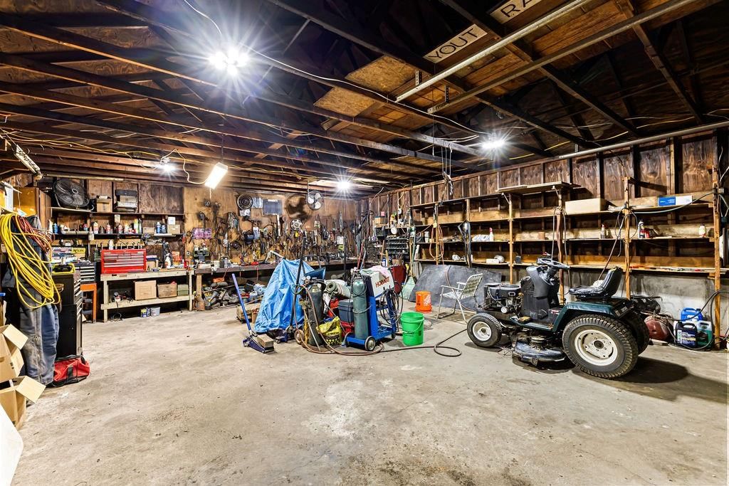 3252 SW Warnicks Road — photo 47