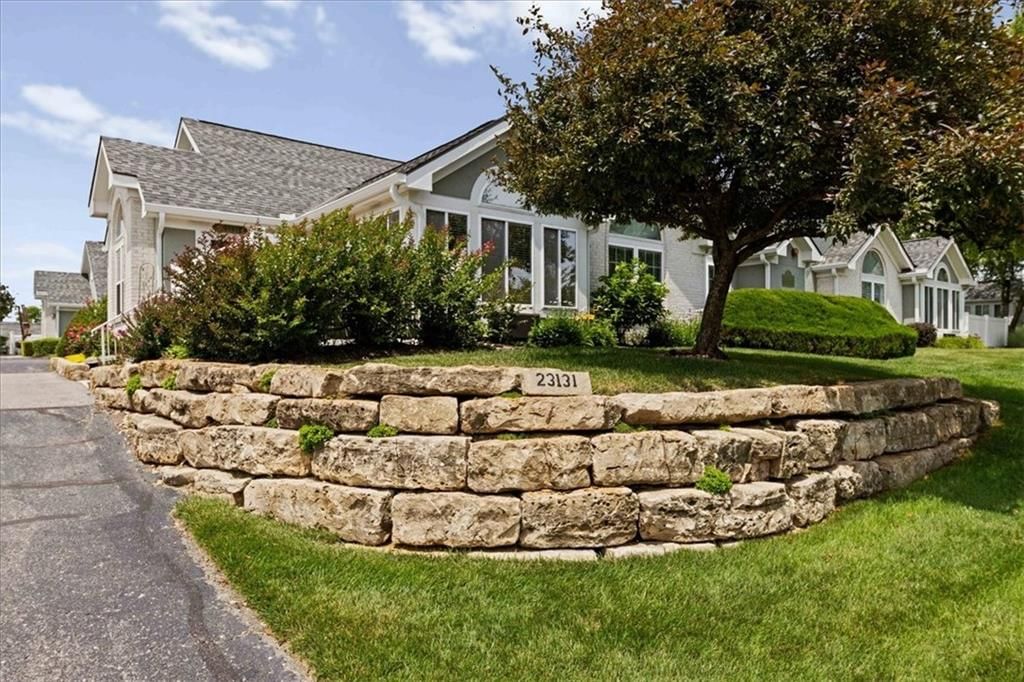 23131 W 71ST Terrace, Shawnee, KS