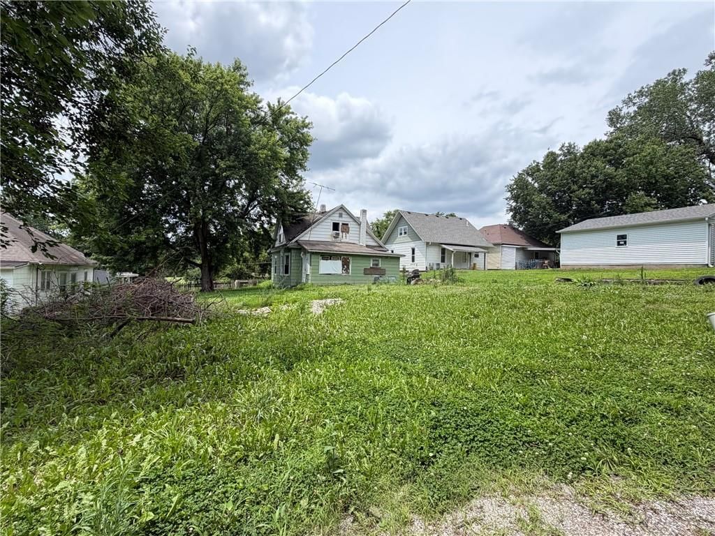 3205 S 22nd Street — photo 5