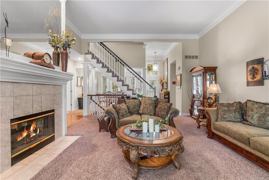 713 NE Plumbrook Place — photo 8