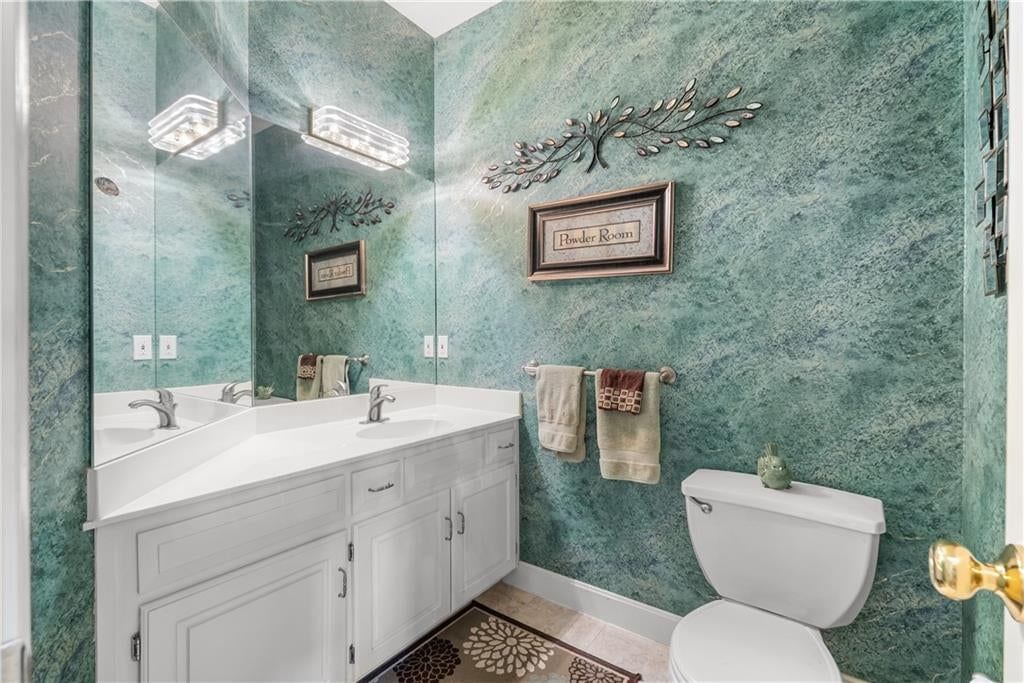 713 NE Plumbrook Place — photo 28