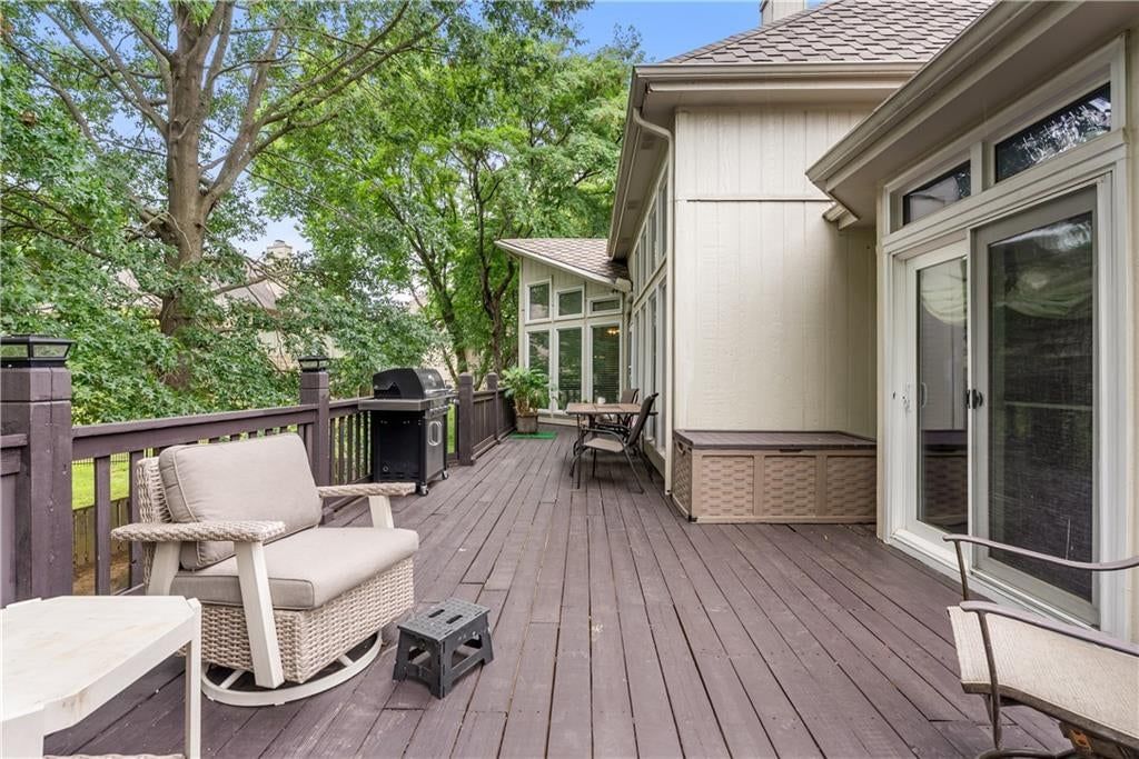 713 NE Plumbrook Place — photo 50