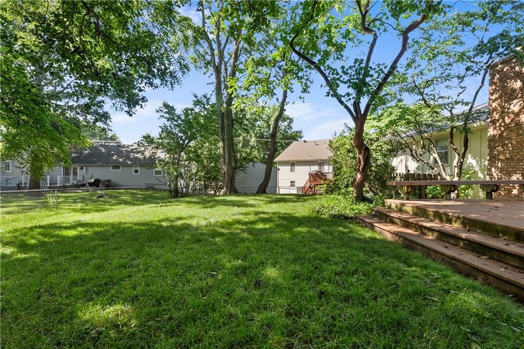 1312 SW Sunrise Drive — photo 3