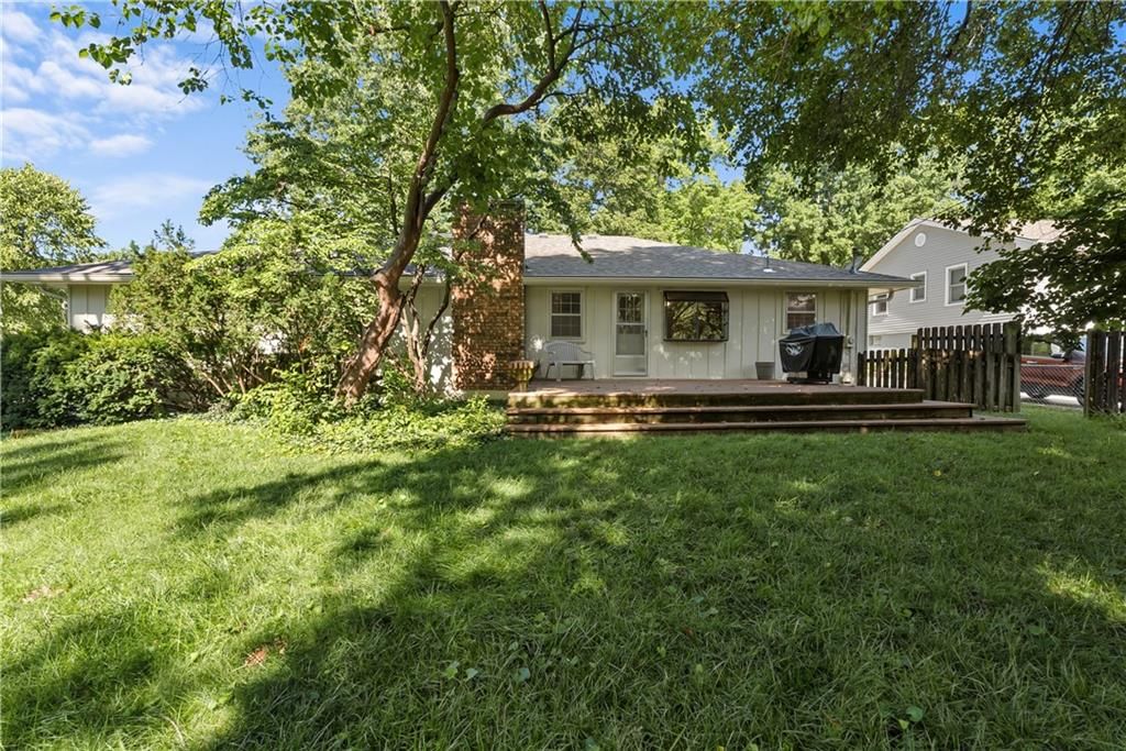 1312 SW Sunrise Drive — photo 4
