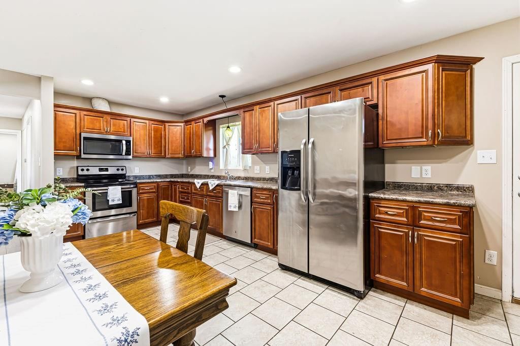 24635 Icon Road — photo 8