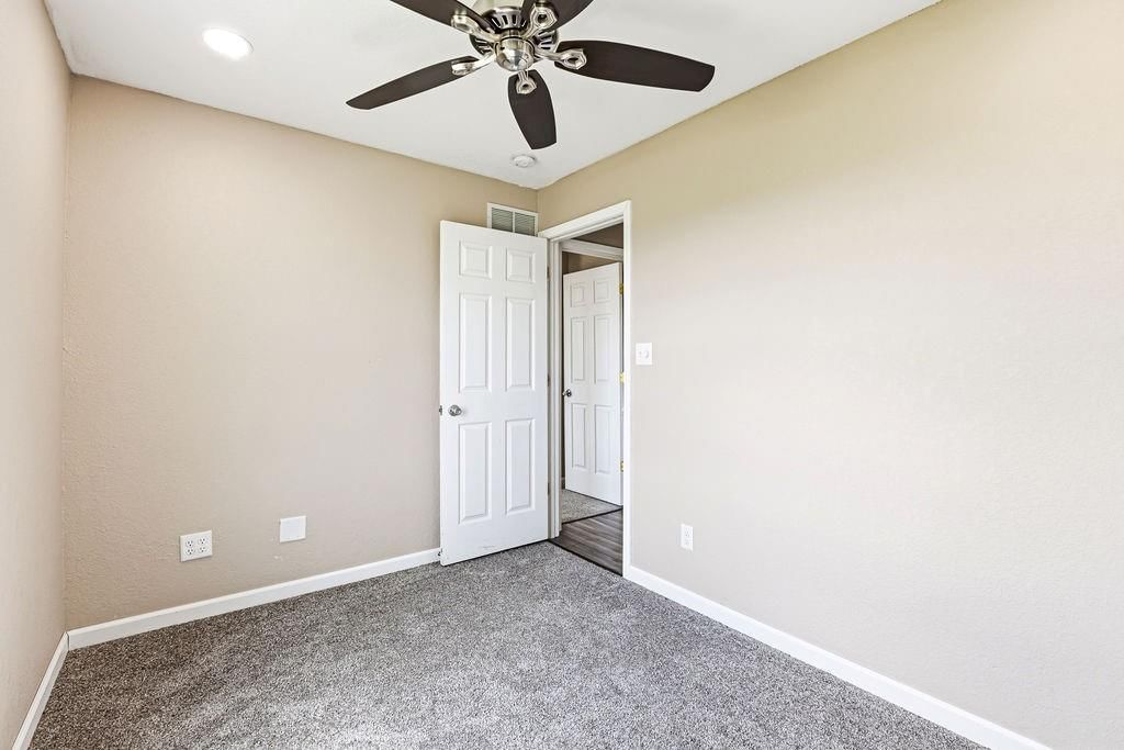 24635 Icon Road — photo 20