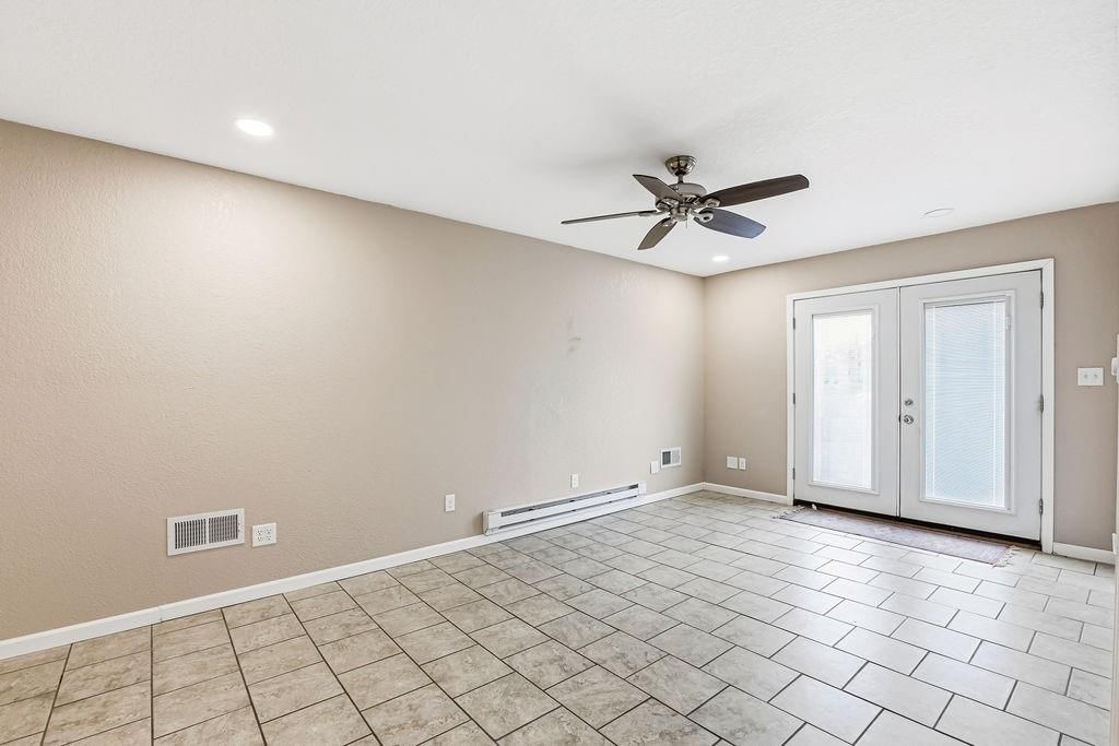 24635 Icon Road — photo 21