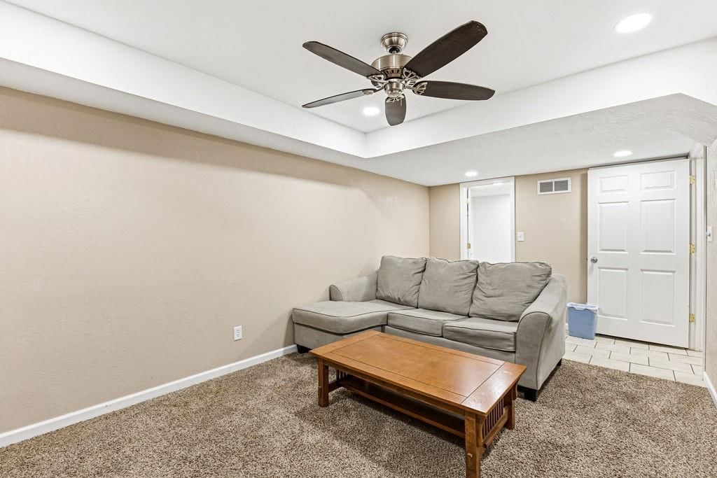 24635 Icon Road — photo 31