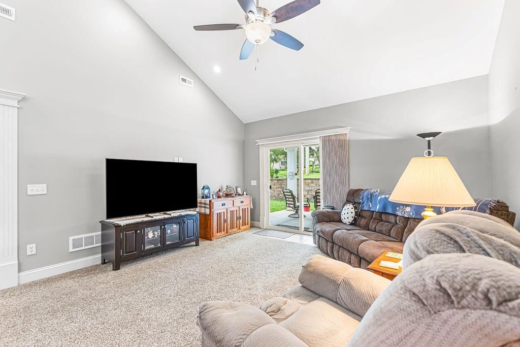 3738 Charles Street — photo 14