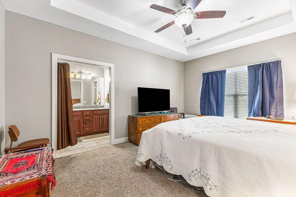 3738 Charles Street — photo 15