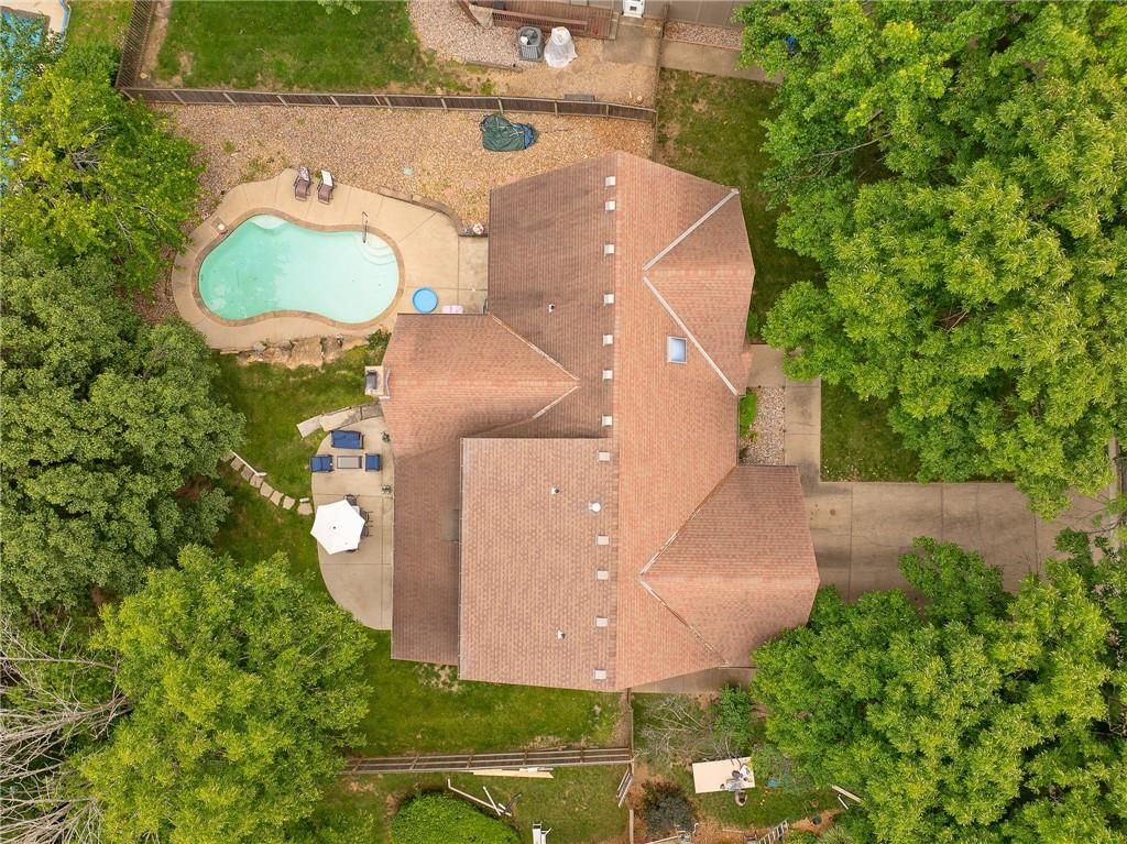 8408 W 115th Street — photo 2