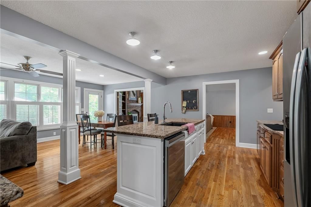 8408 W 115th Street — photo 10