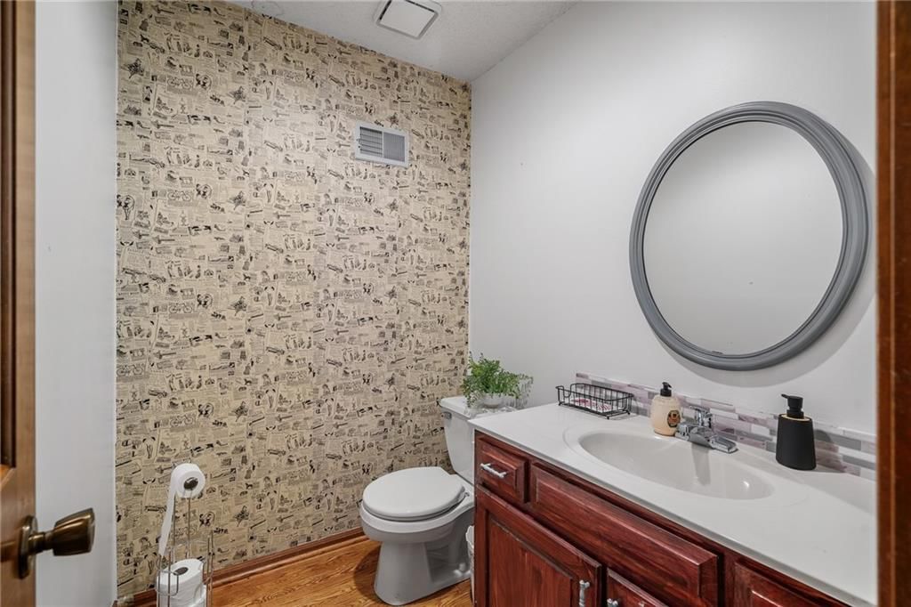8408 W 115th Street — photo 20