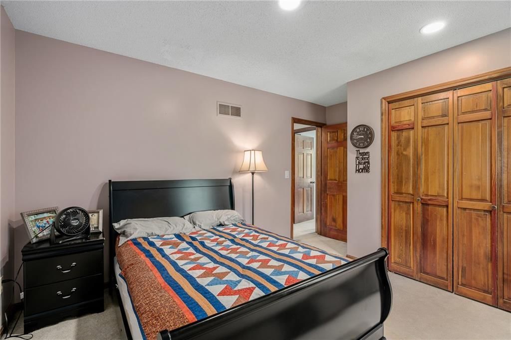 8408 W 115th Street — photo 23