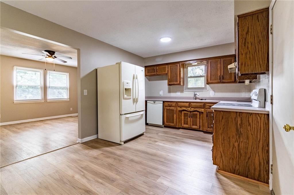 807 Britany Drive — photo 16