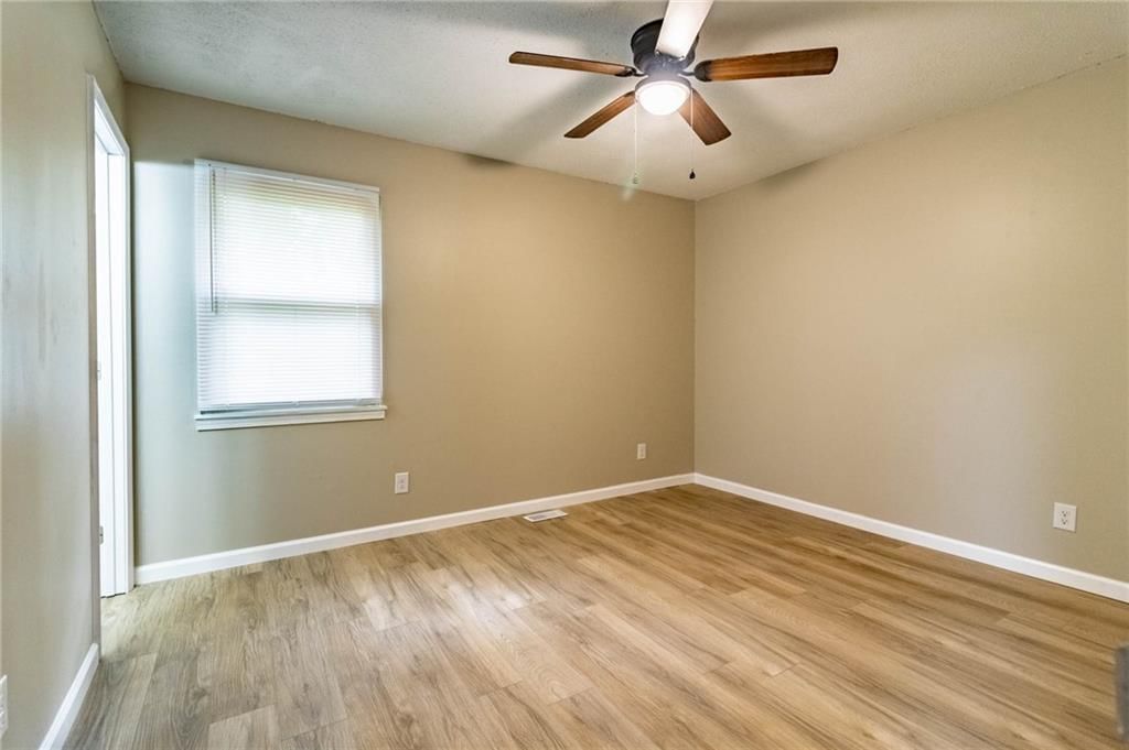 807 Britany Drive — photo 20