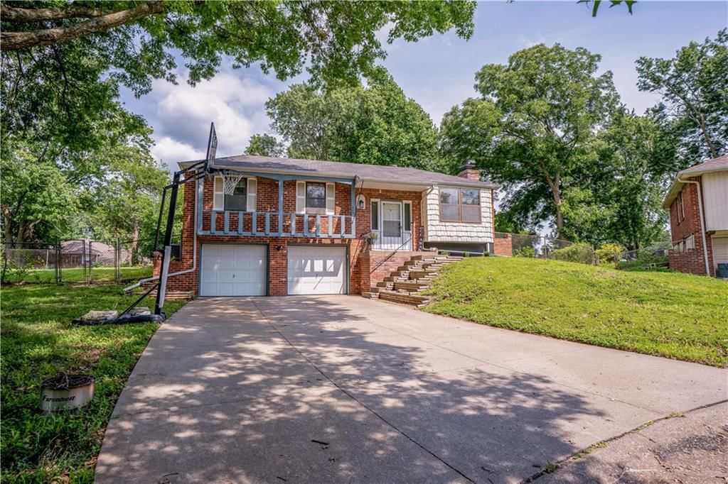 804 NW Arlington Place — photo 2