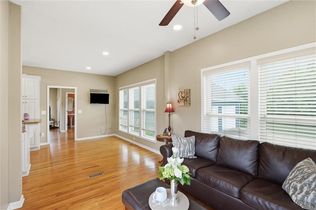 25290 Quivira Road — photo 9