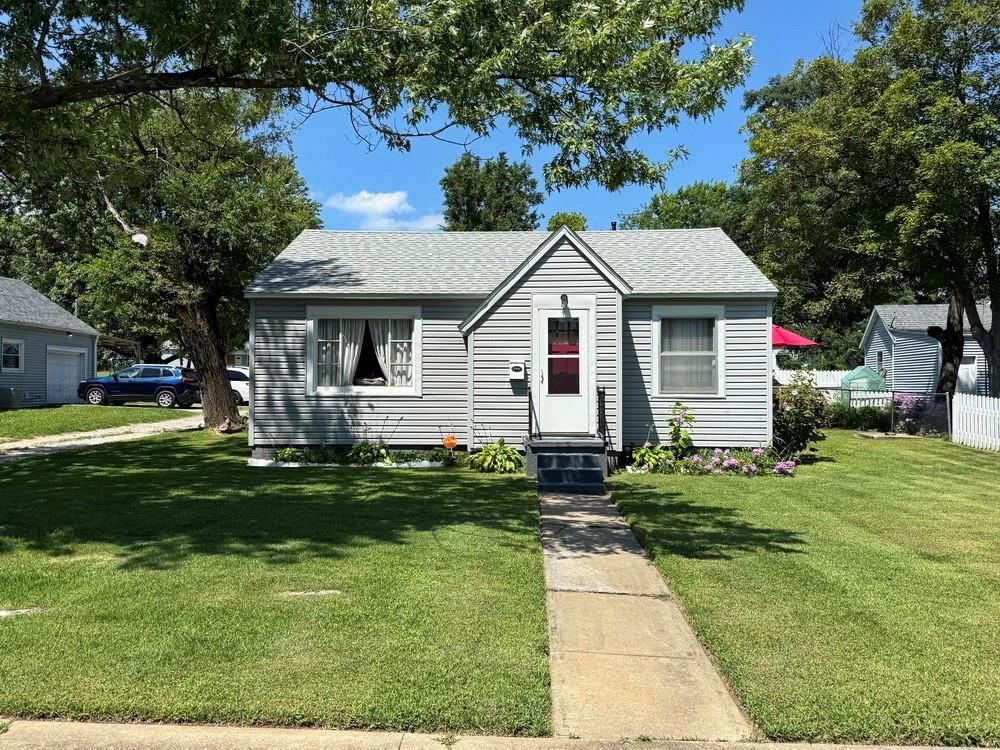 704 S Main Street — photo 27
