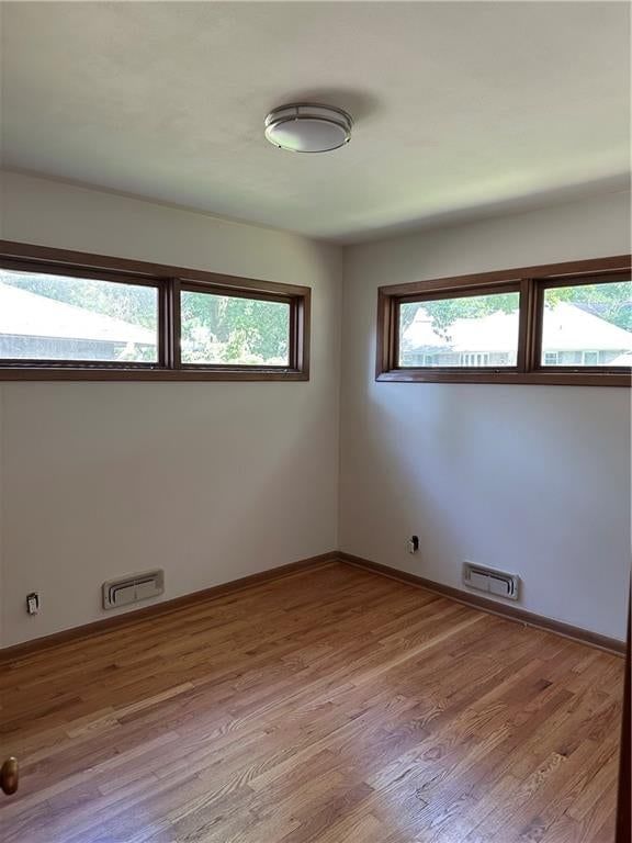 1100 W 88th Street — photo 14