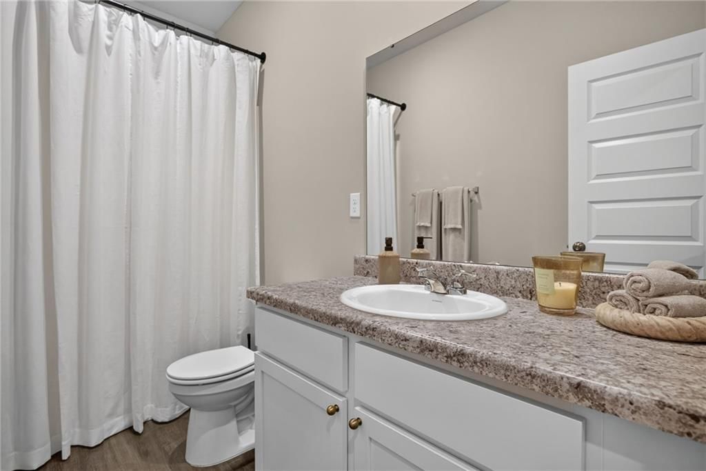661 N Pear Street — photo 29