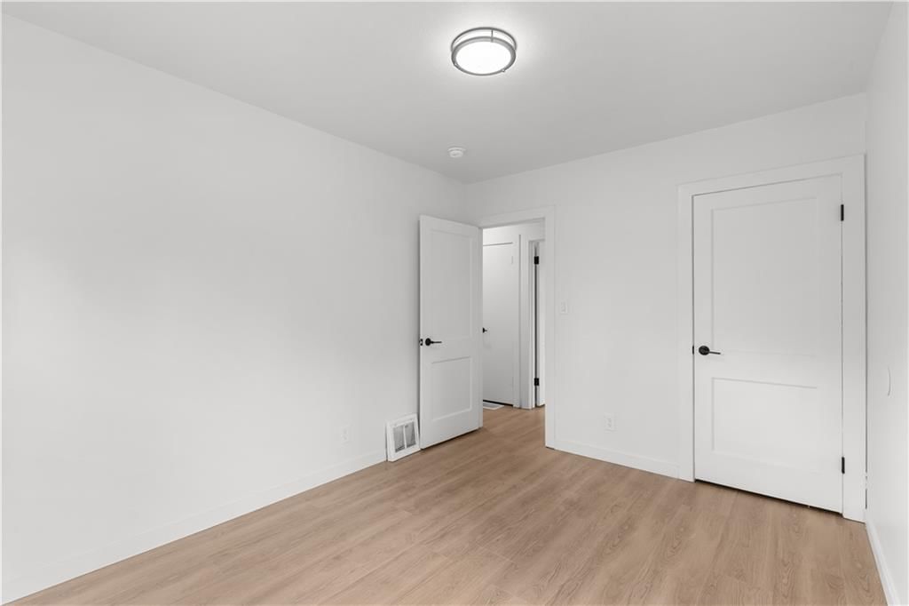 3905 N Spruce Avenue — photo 10