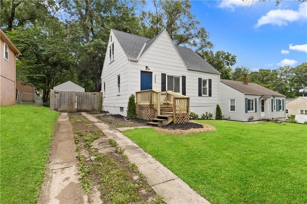3905 N Spruce Avenue — photo 15
