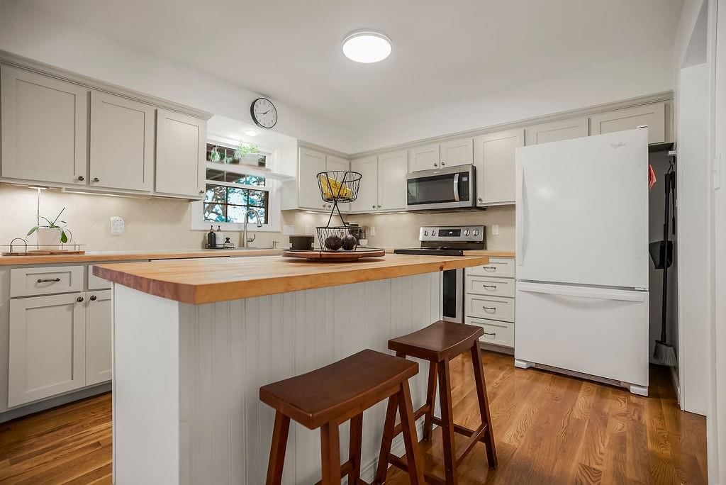 516 Oakbrook Drive — photo 8
