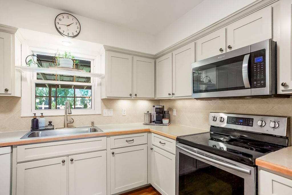516 Oakbrook Drive — photo 11