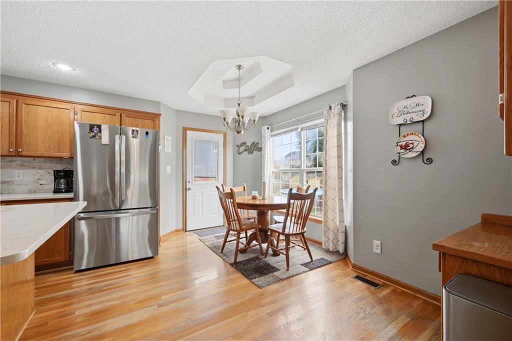 431 SW Joseph Lane — photo 8