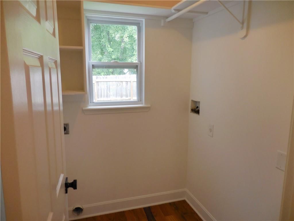 1000 Oakwood Street — photo 9