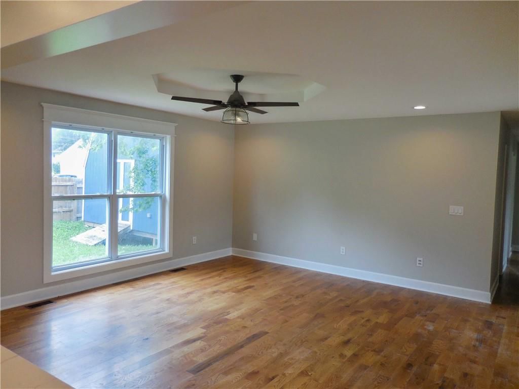 1000 Oakwood Street — photo 10