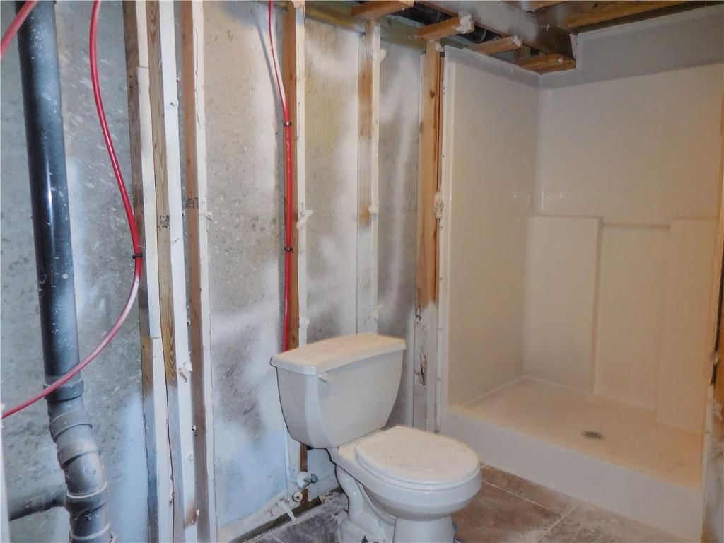 1000 Oakwood Street — photo 28