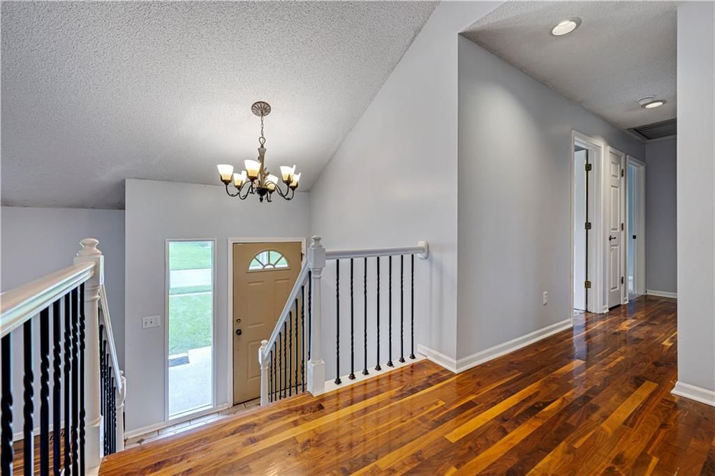 2400 NE Dale Hunter Drive — photo 27